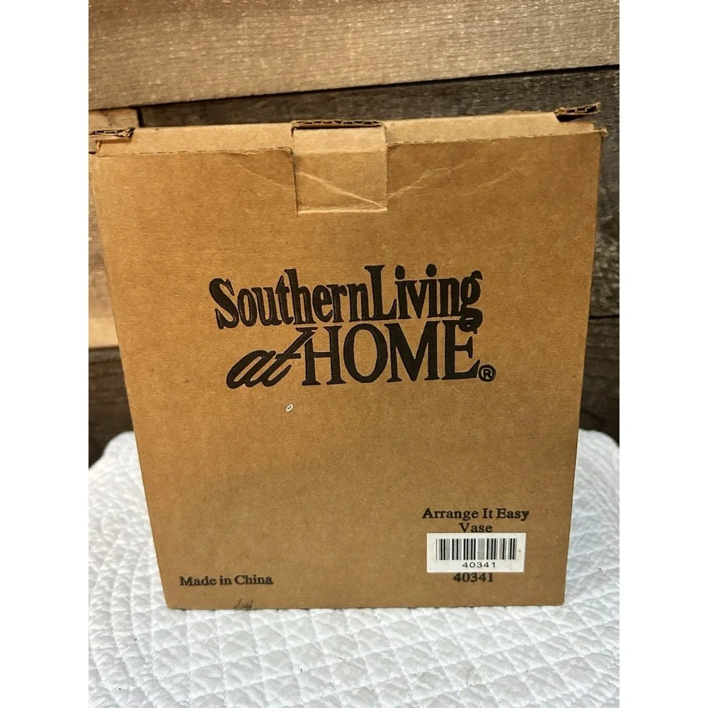 Southern Living Celadon Green Ceramic Vase With‎ Removable Flower Frog